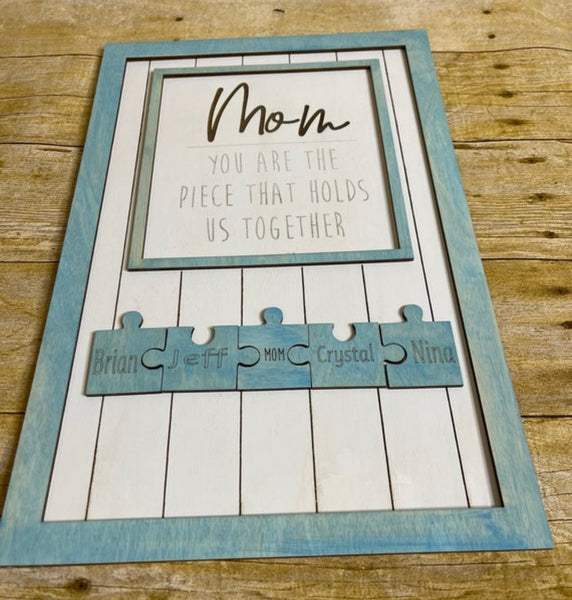 Mom puzzle sign