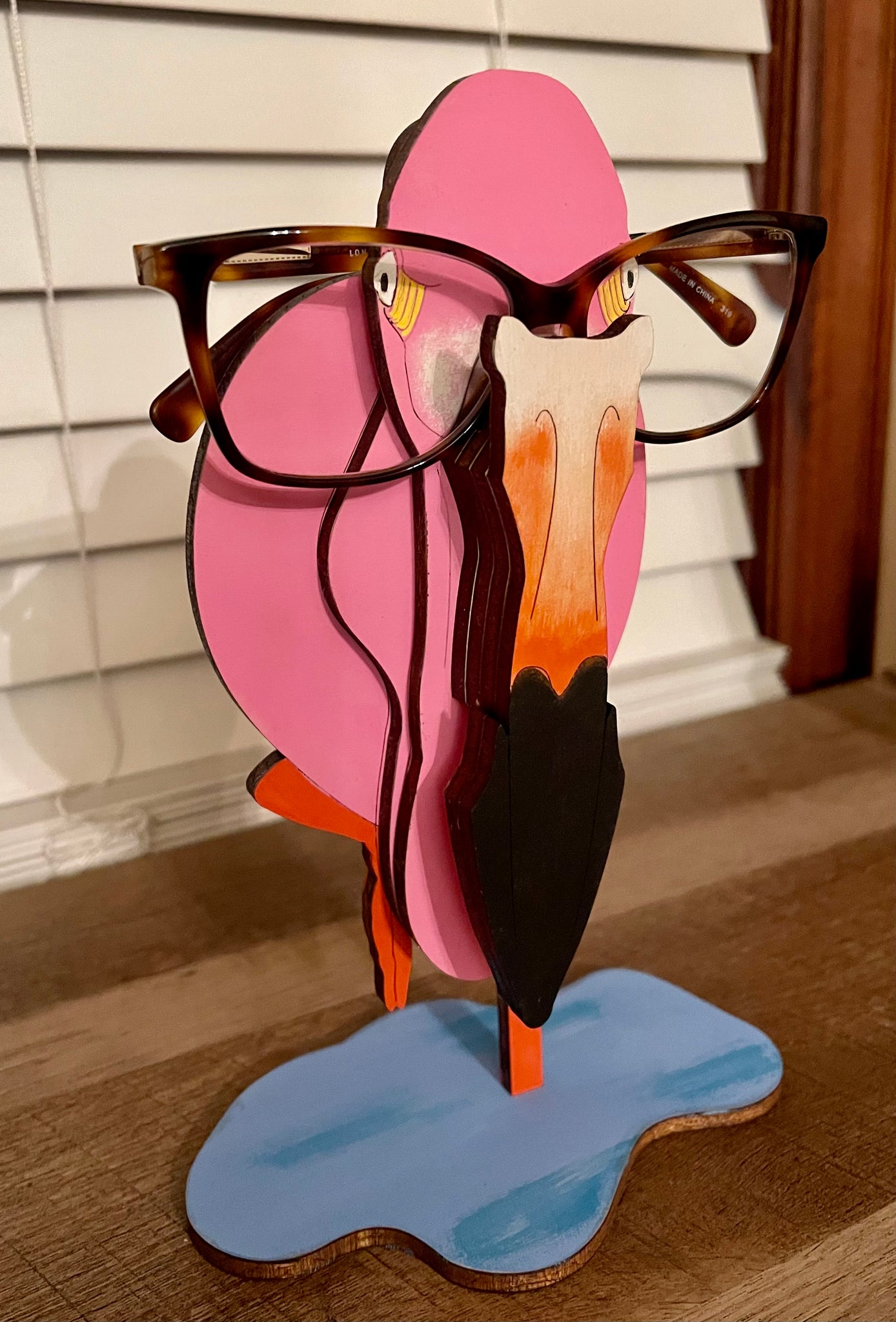 Flamingo eyeglass holder